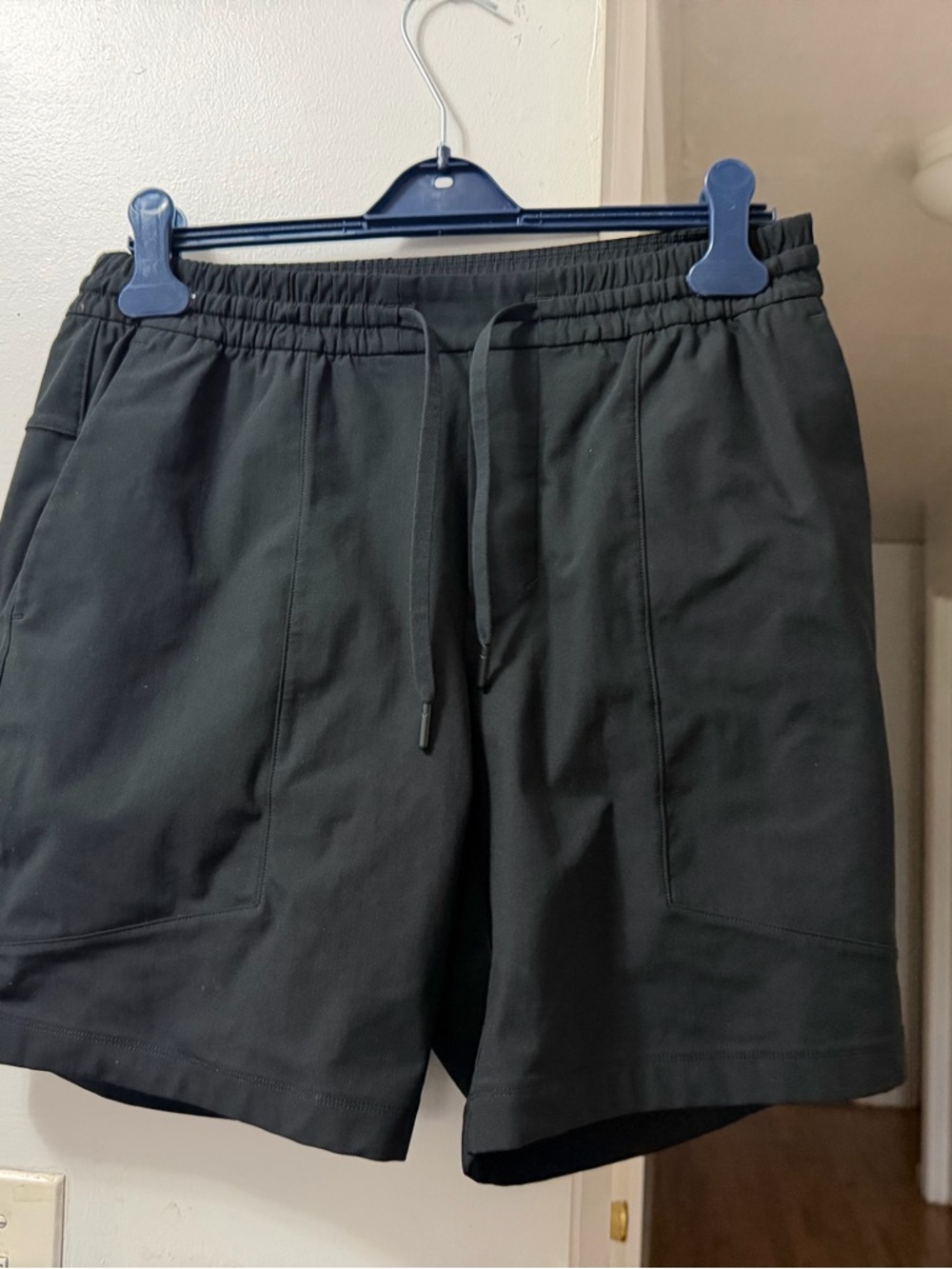 lululemon athletica Men's Black Tech Athletic Shorts